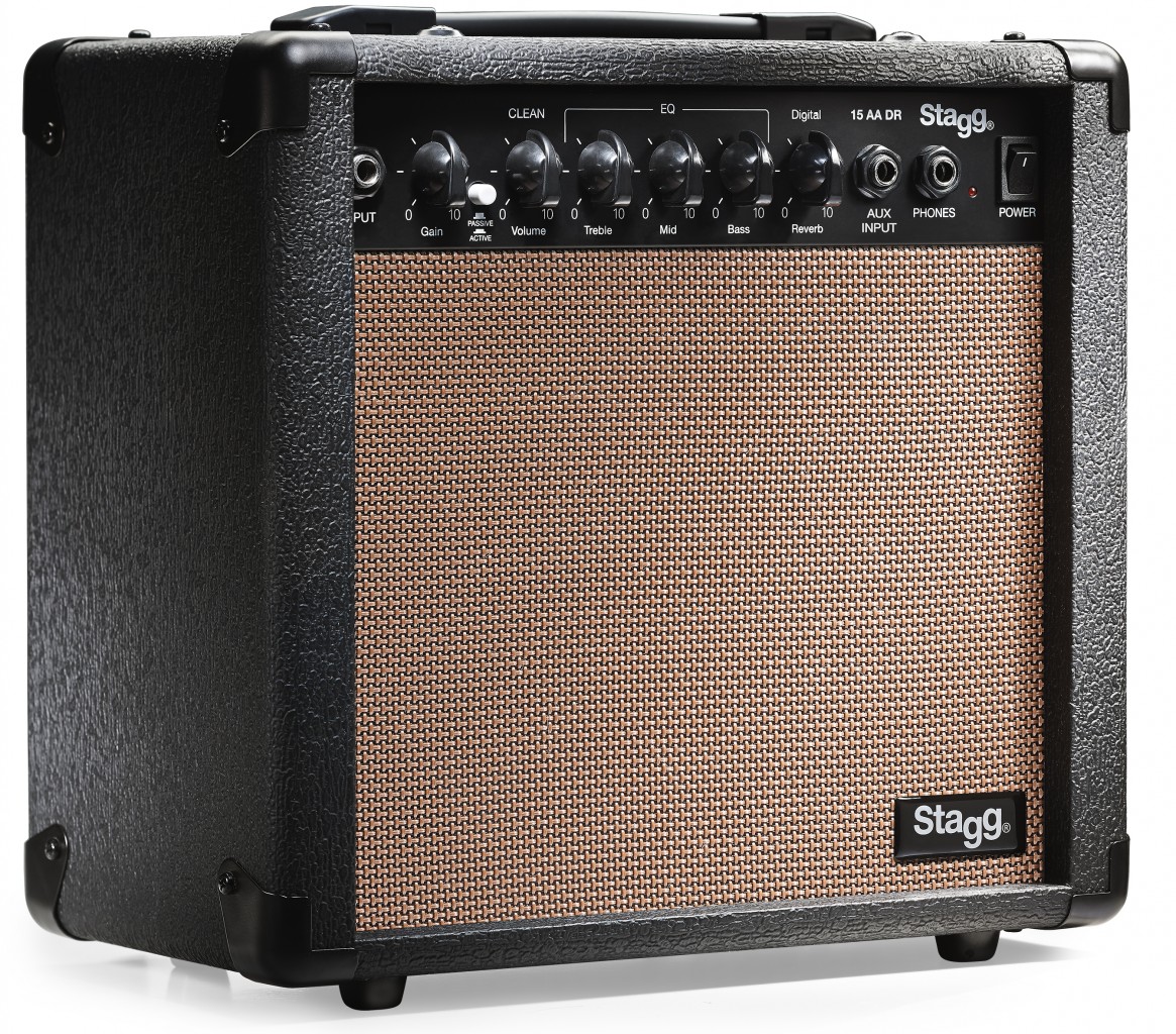 Комбоусилитель для акустических гитар Stagg 15 AA DR