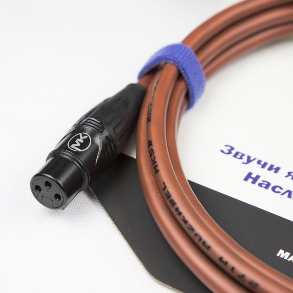 Микрофонный кабель MUZKABEL XXSMK5B - 1,5 метра, XLR - XLR