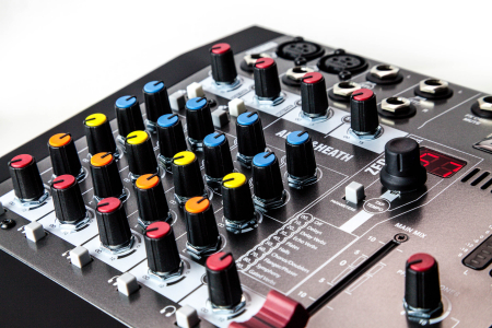 Микшерный пульт Allen&Heath ZED6FX