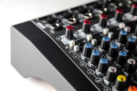 Микшерный пульт Allen&Heath ZED i 10FX