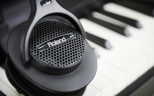 Студийные наушники Roland RH-A7-BK